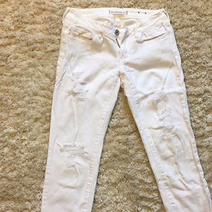 Bullhead Black white distressed skinny jeans